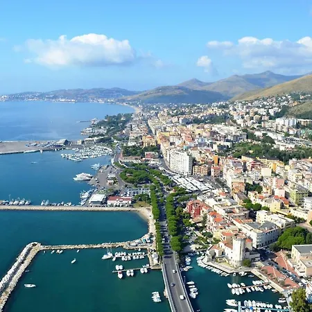 Lineablu Bed & Breakfast Formia