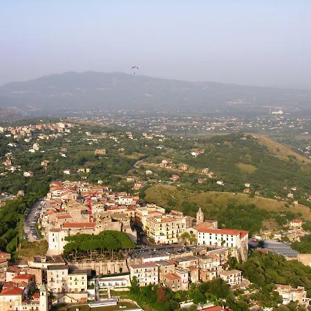 Lineablu Couette-café Formia