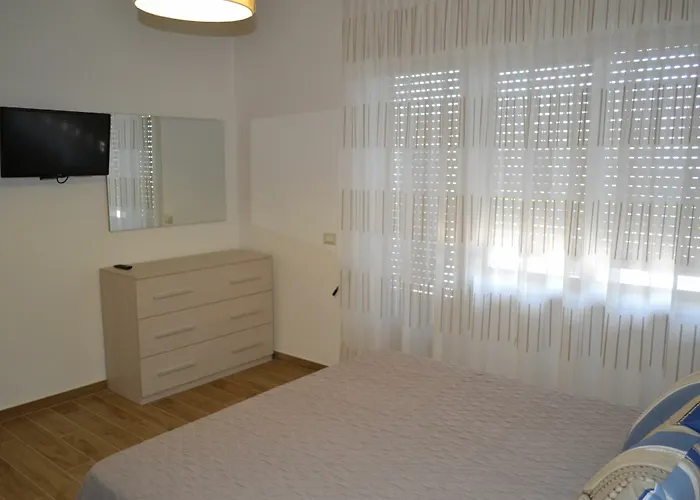 Lineablu 4* Φόρμια